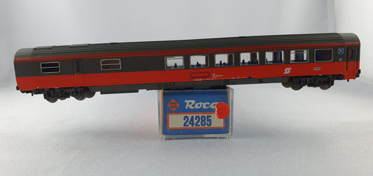 Roco 24285 Voiture-restaurant ÖBB OVP (DP390) 