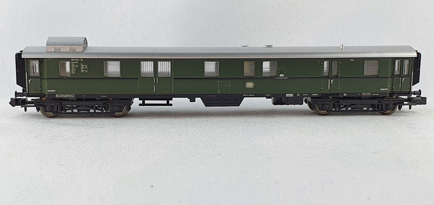 Minitrix 13308 DB Gepäckwagen (DP241)