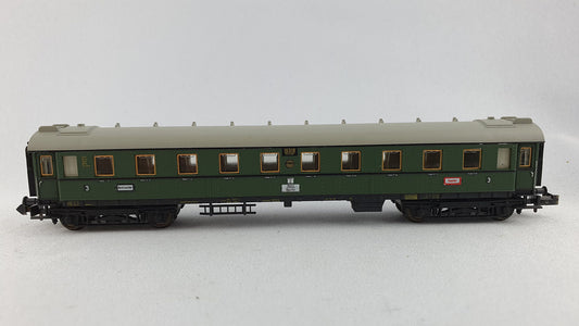 Minitrix 51 3151 00 DRG Schnellzugwagen 3. Kl. (DP182)