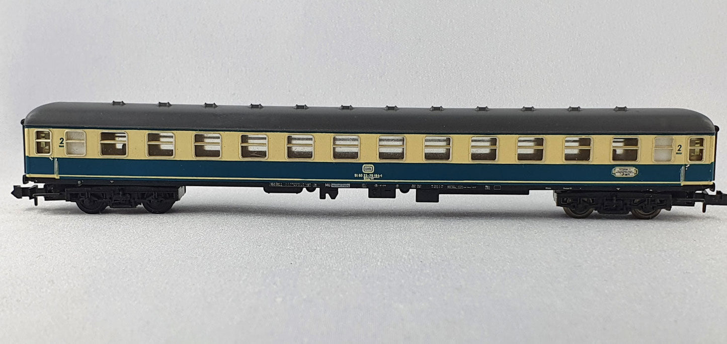 Minitrix 13132 DB Schnellzugwagen 2. Kl. beige/blau (DP457)