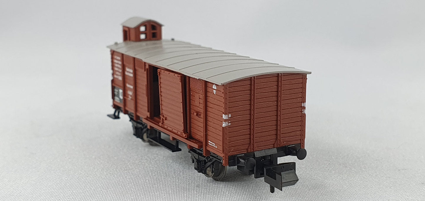 Minitrix 51 3208 00 DRG ged. Güterwagen mit Brh OVP (E1589)