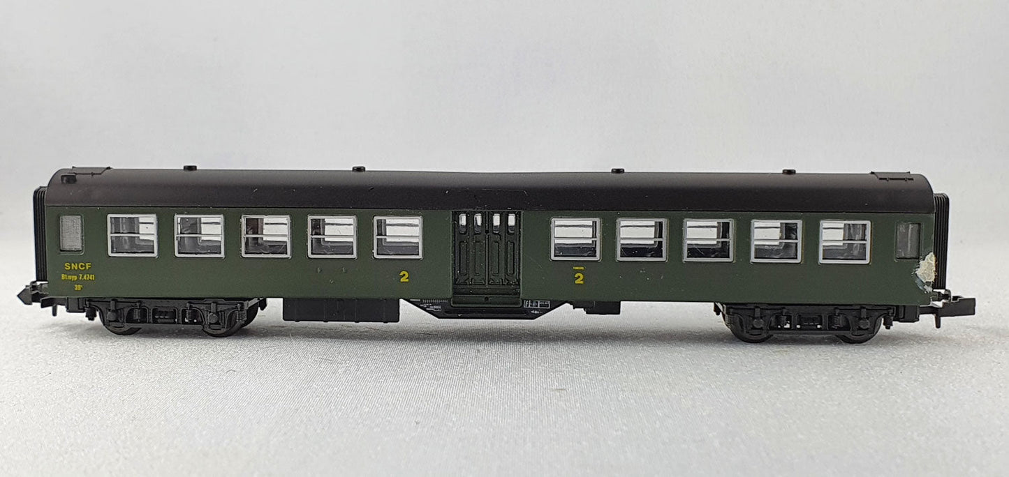 Roco 2273A SNCF local transport car Bruhat 2nd class (DP536) 