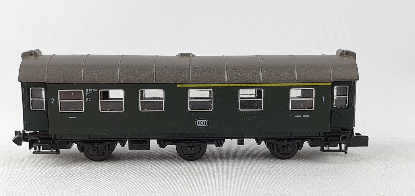 Roco 2251S DB Umbauwagen 1./2. Kl 3-achsig (DP526)