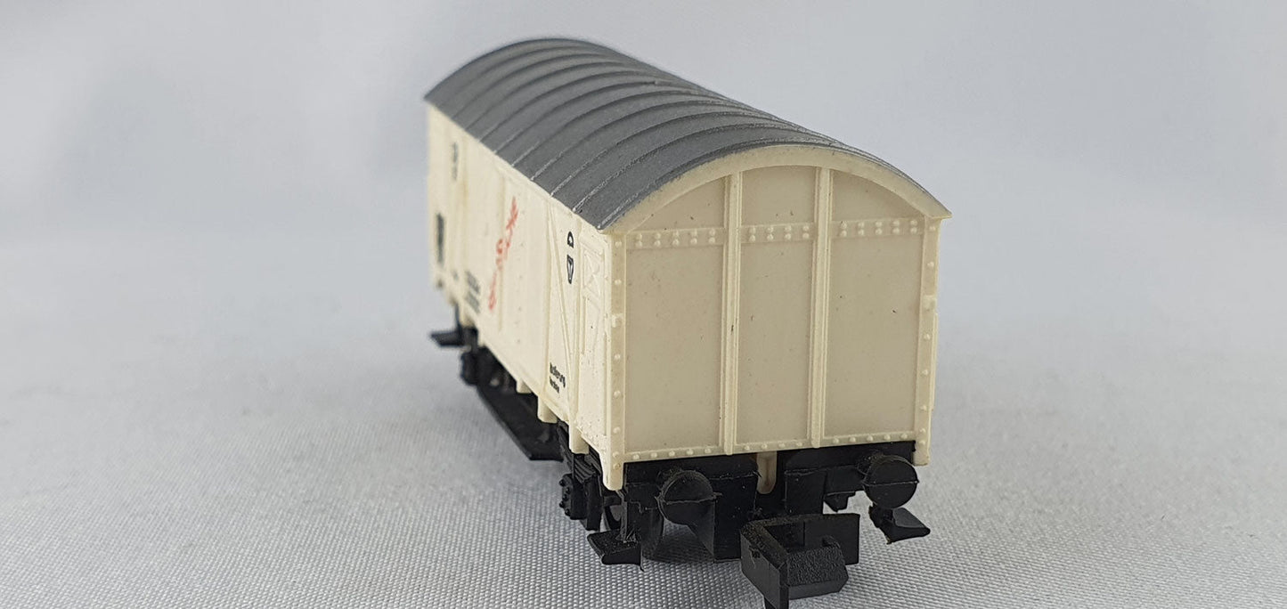 Arnold 0423 DB Kühlwagen "Seefische" (DG398)