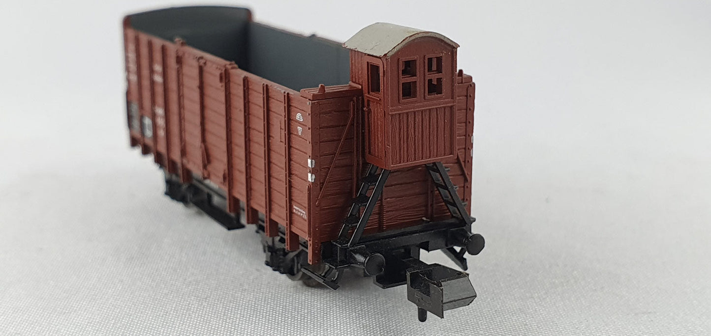 Minitrix 13210 DB off. Güterwagen "Viehwagen" mit Brh (DG426)