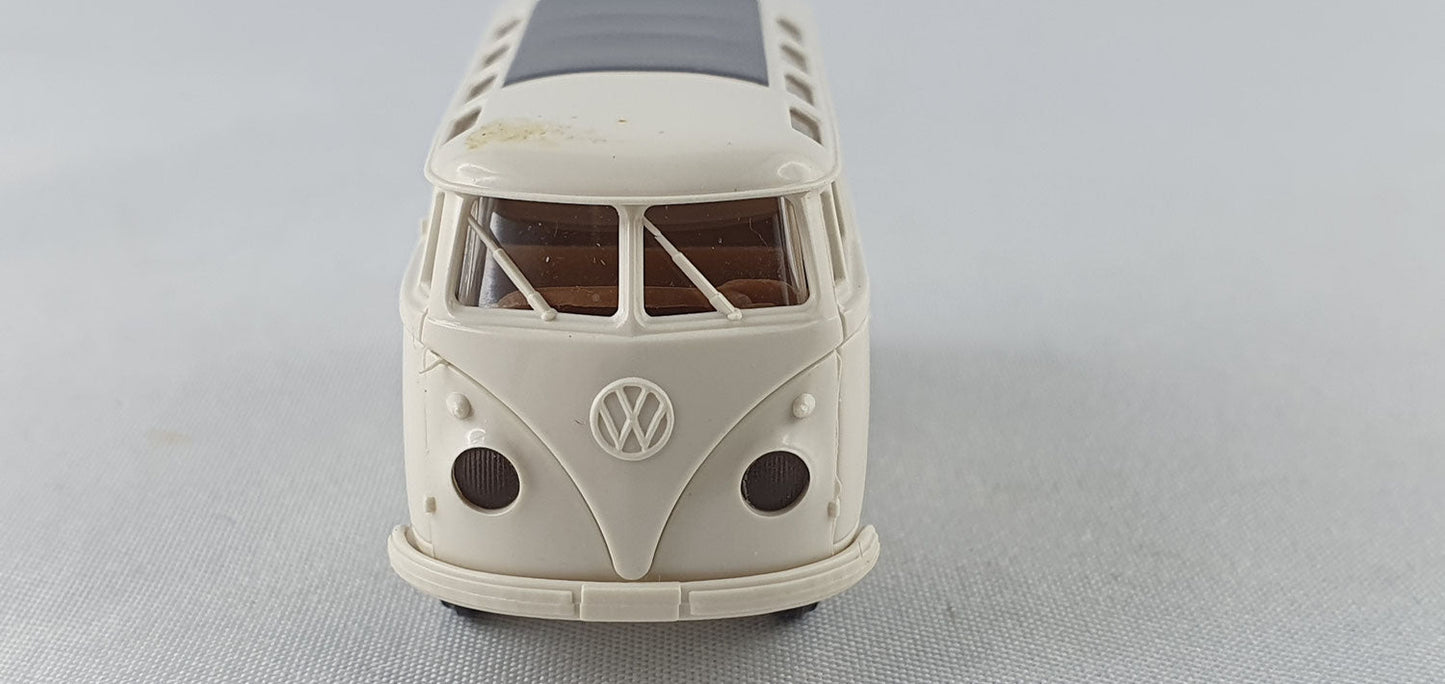 Brekina 386 VW T1 "Hotel Sittardsberg" (Bre386)