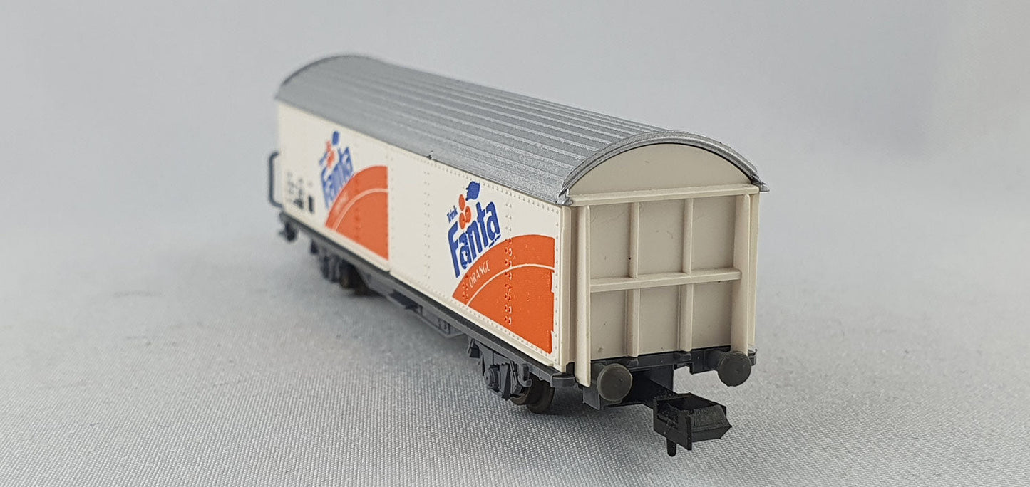 Baur 252 SBB Schiebewandwagen "Fanta Orange" (DG370)
