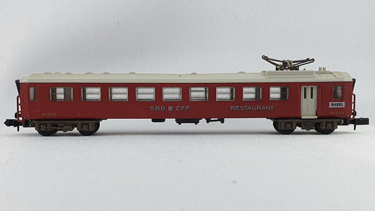 Voiture-restaurant Arnold 3740 CFF avec pantographe (DP552) 