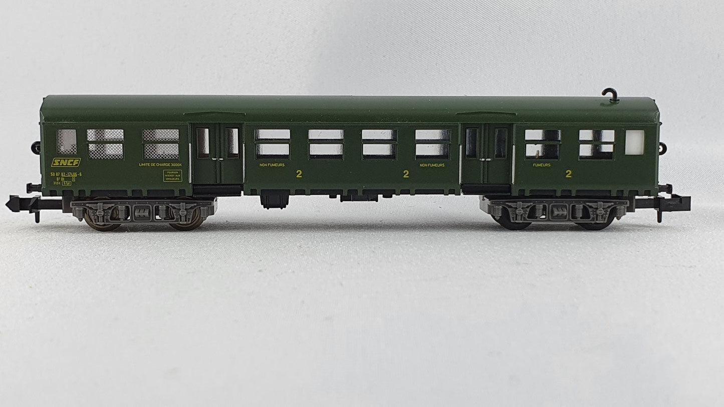 Minitrix 51 3021 00 SNCF Personenwagen mit Packabteil OVP (DP195)