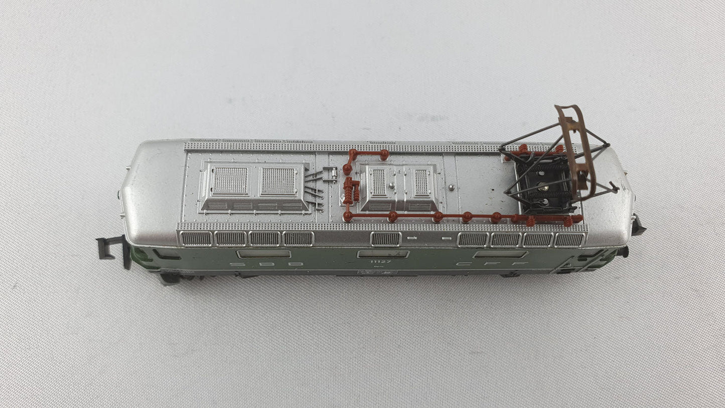Minitrix 51 2171 00 SBB Re 4/4 mit 1 Pantograph OVP EMS E-Lok (WL7)