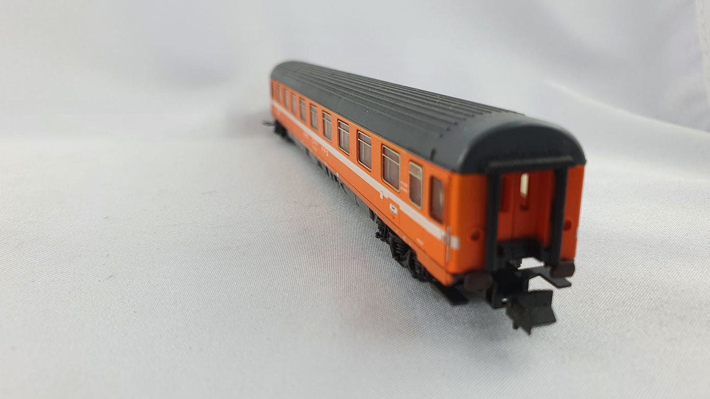 Minitrix 51 3106 00 SBB Schnellzugwagen 1. Kl. orange OVP (DP203)