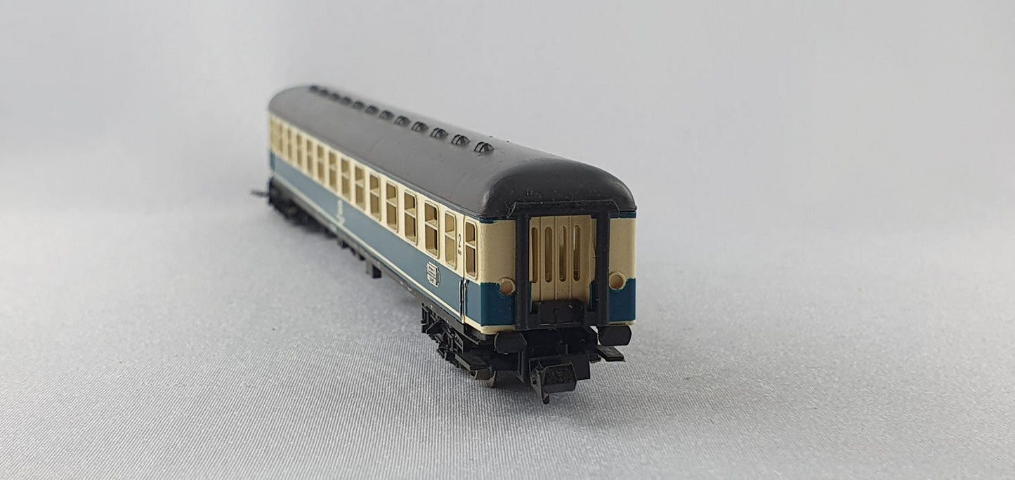 Minitrix 13132 DB Schnellzugwagen 2. Kl. beige/blau (DP457)