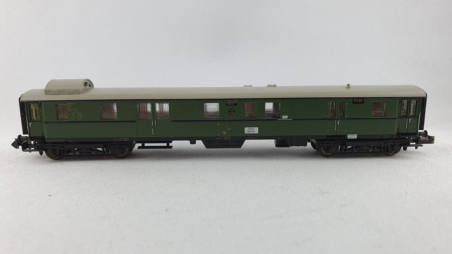 Minitrix 51 3152 00 DRG Gepäckwagen mit Postabteil (DP56 )