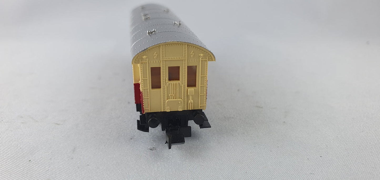 Fleischmann 8064 Lokalbahn 2. Kl. rot/elfenbein (DP566)