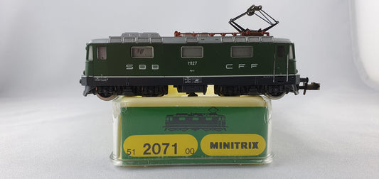 Minitrix 51 2071 00 SBB Re 4/4 mit 1 Pantograph OVP E-Lok (E6984)