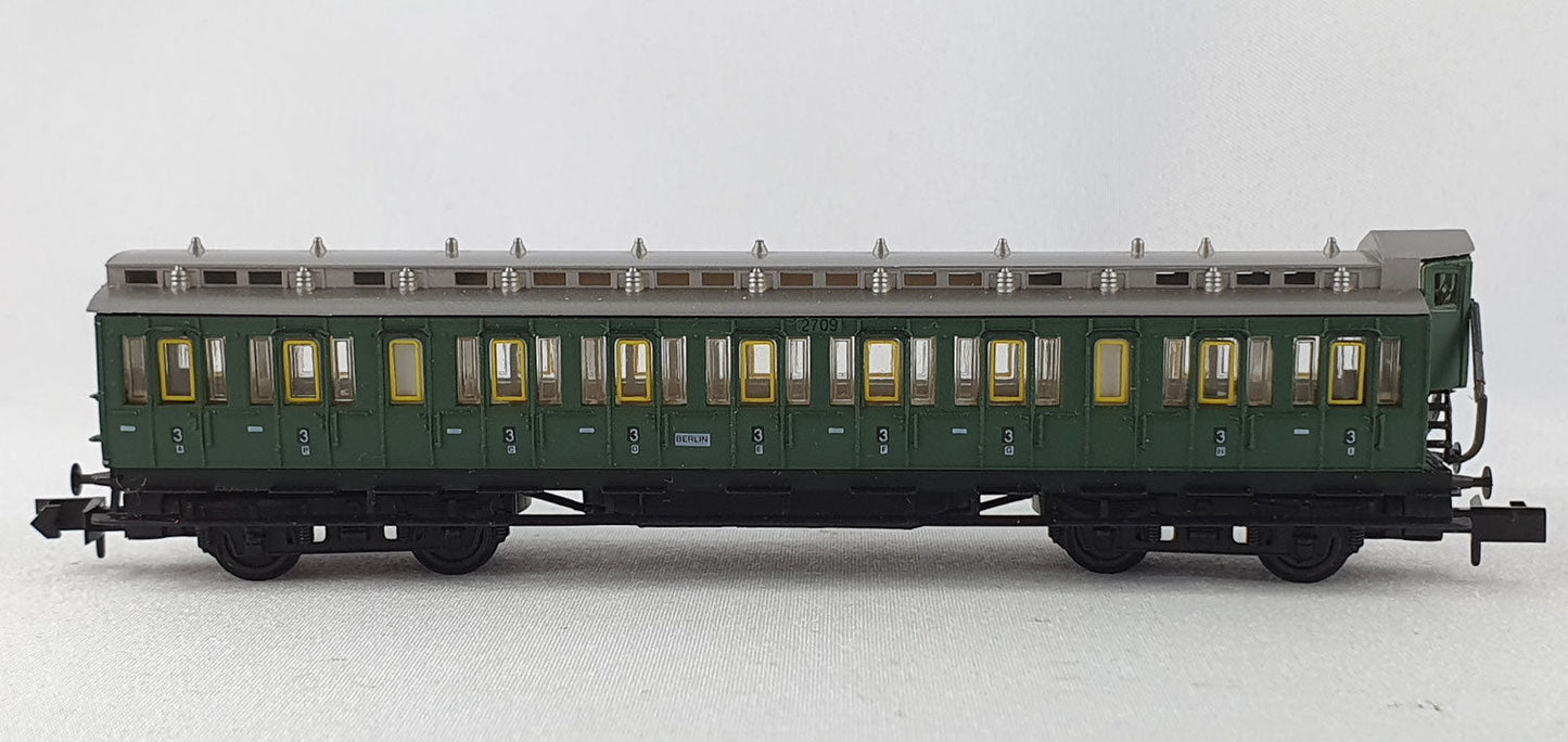 Arnold 3391 KPEV Abteilwagen 3. Kl. mit Brh grün 4-achsig OVP (E4264)