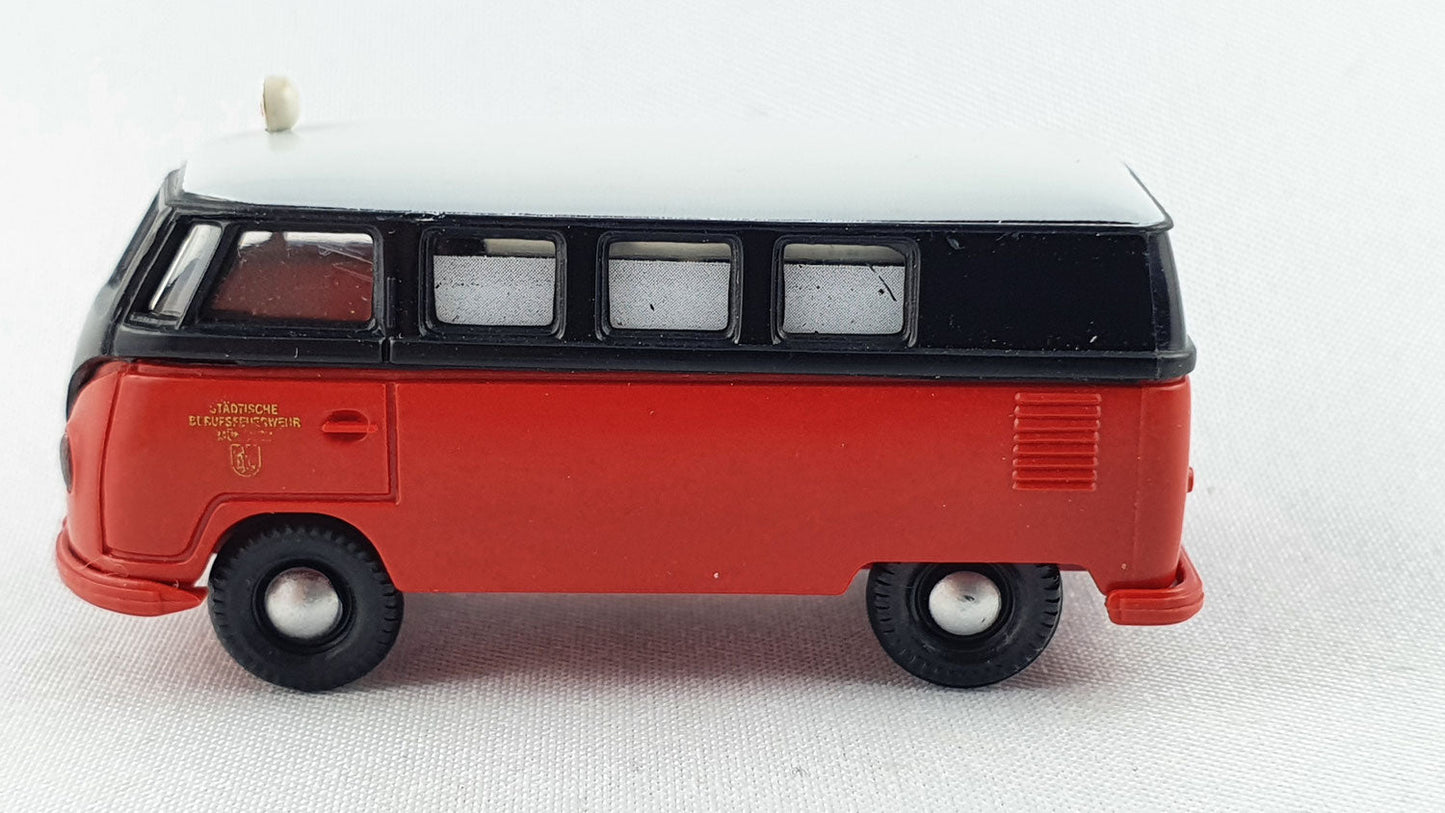 Brekina 172 VW T1 "Krankenwagen Berufsfeuerwehr München" OVP (Bre172)