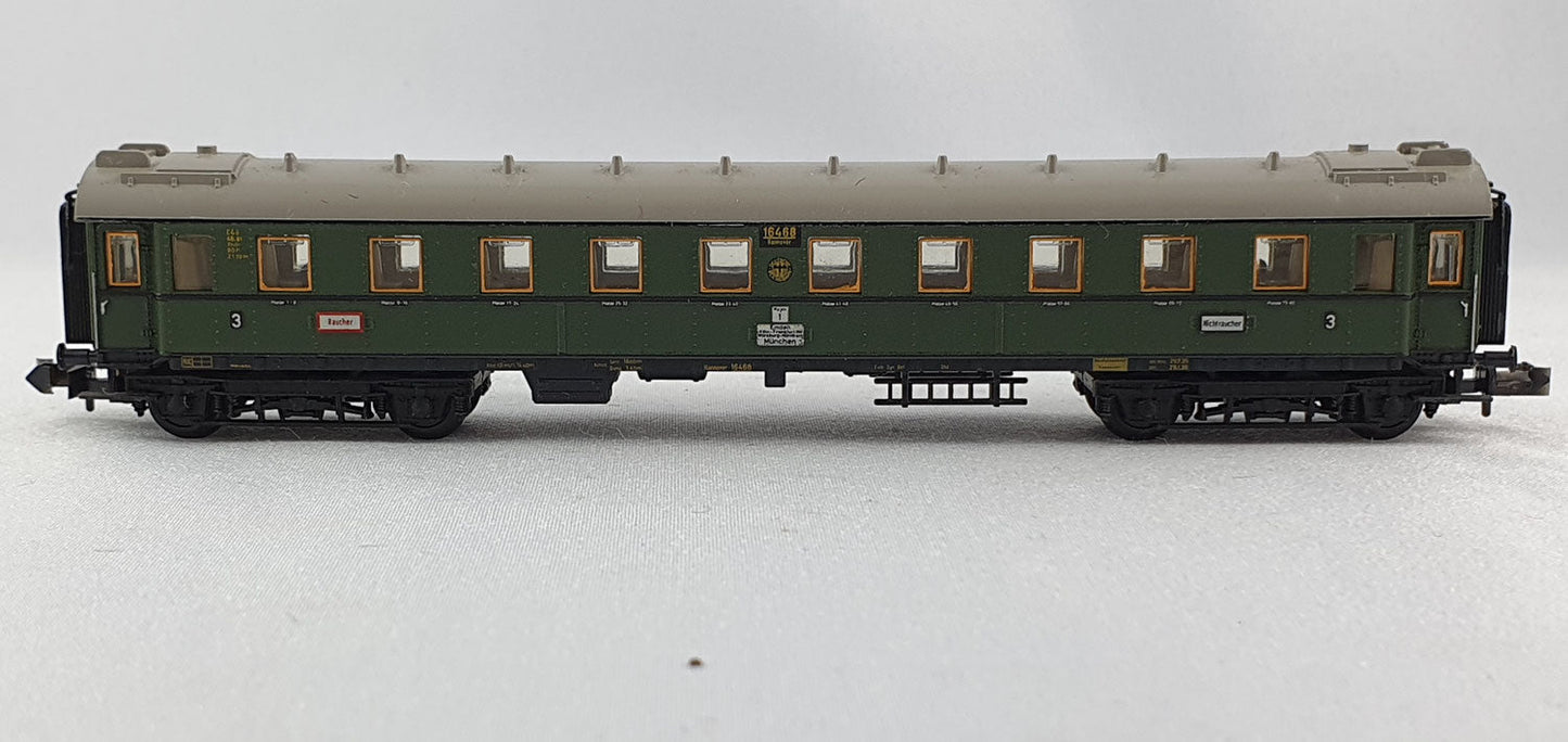 Minitrix 51 1026 00 DRG Schnellzugwagen 3. Kl. (CWP16)