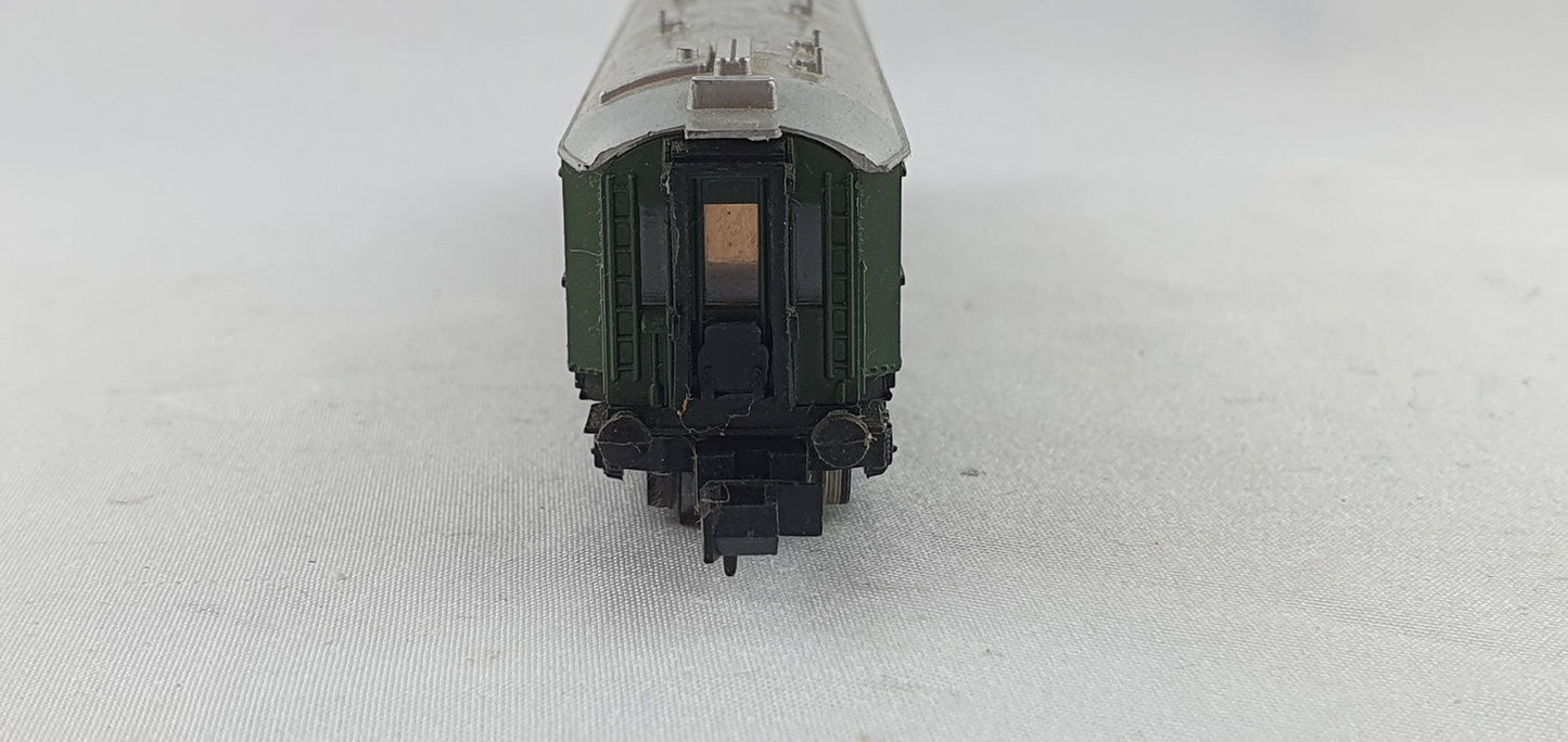 Arnold 0332 DB Eilzugwagen 1. Kl. grün (AGW28)