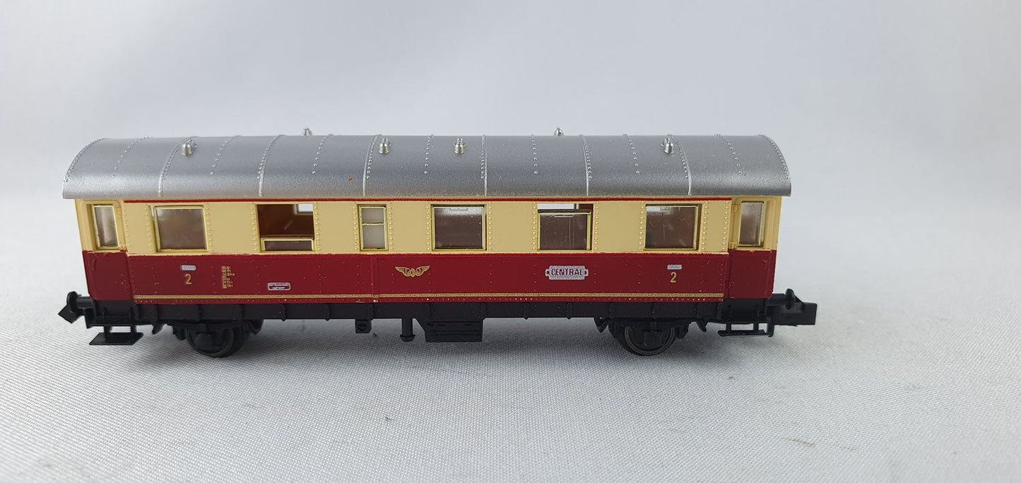 Fleischmann 8064 Lokalbahn 2. Kl. rot/elfenbein (DP566)