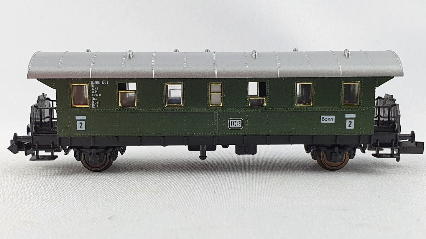 Fleischmann 8062 DB Personenwagen 2. Kl. mit Beleuchtung  (DP107)