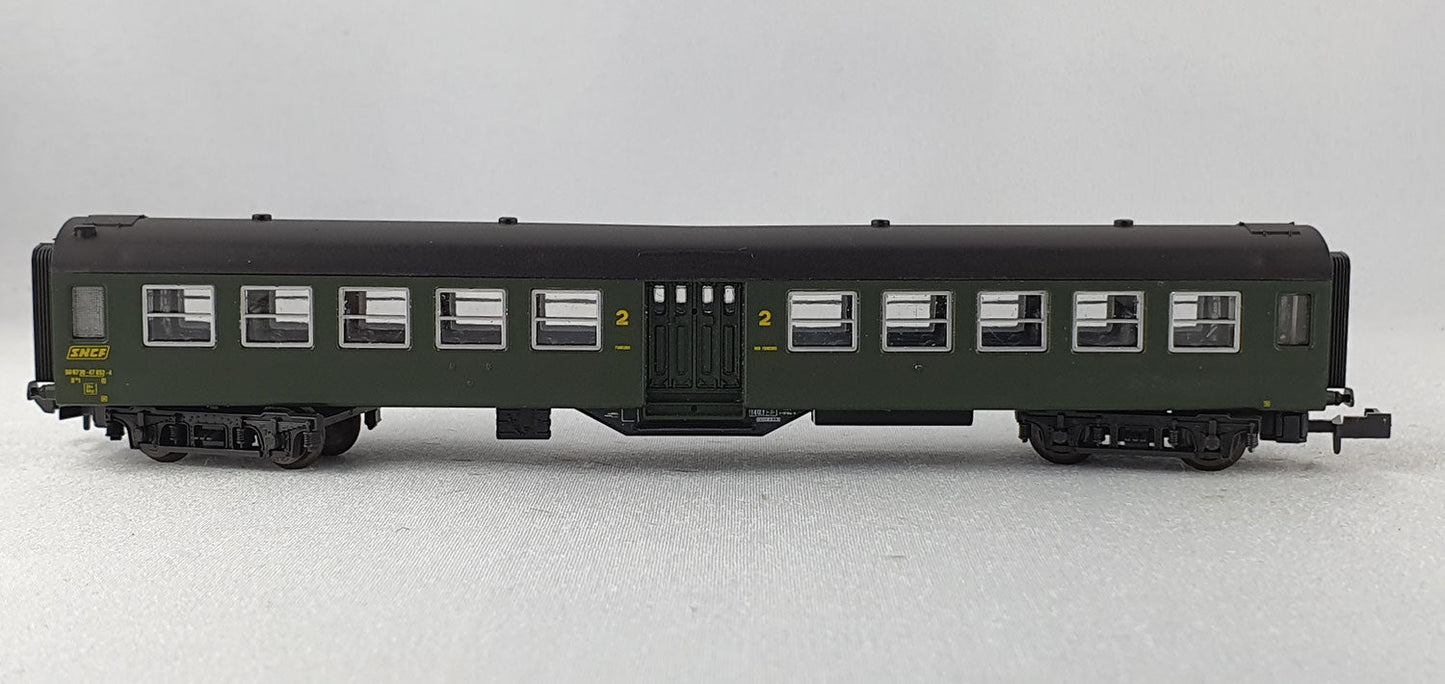 Roco 2273B SNCF Nahverkehrswagen Bruhat 2. Kl. (DP537)
