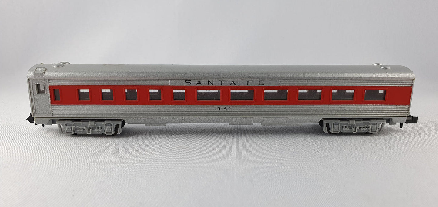 Minitrix 51 3032 00 SF Passenger Car (DP474)