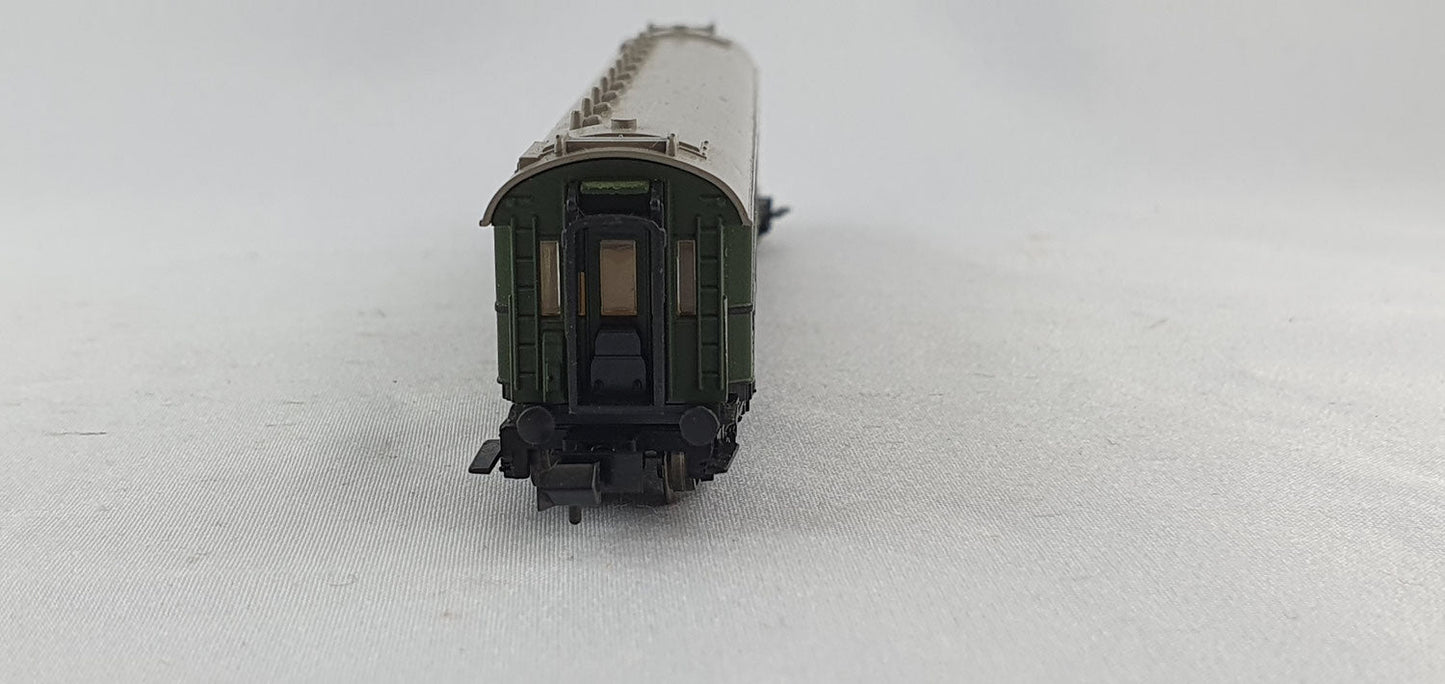 Minitrix 51 1026 00 DRG Schnellzugwagen 3. Kl. (CWP17)