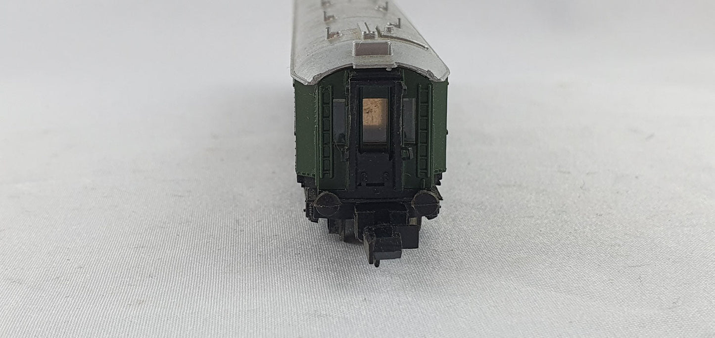 Arnold 0332 DB Eilzugwagen 1. Kl. grün (AGW28)