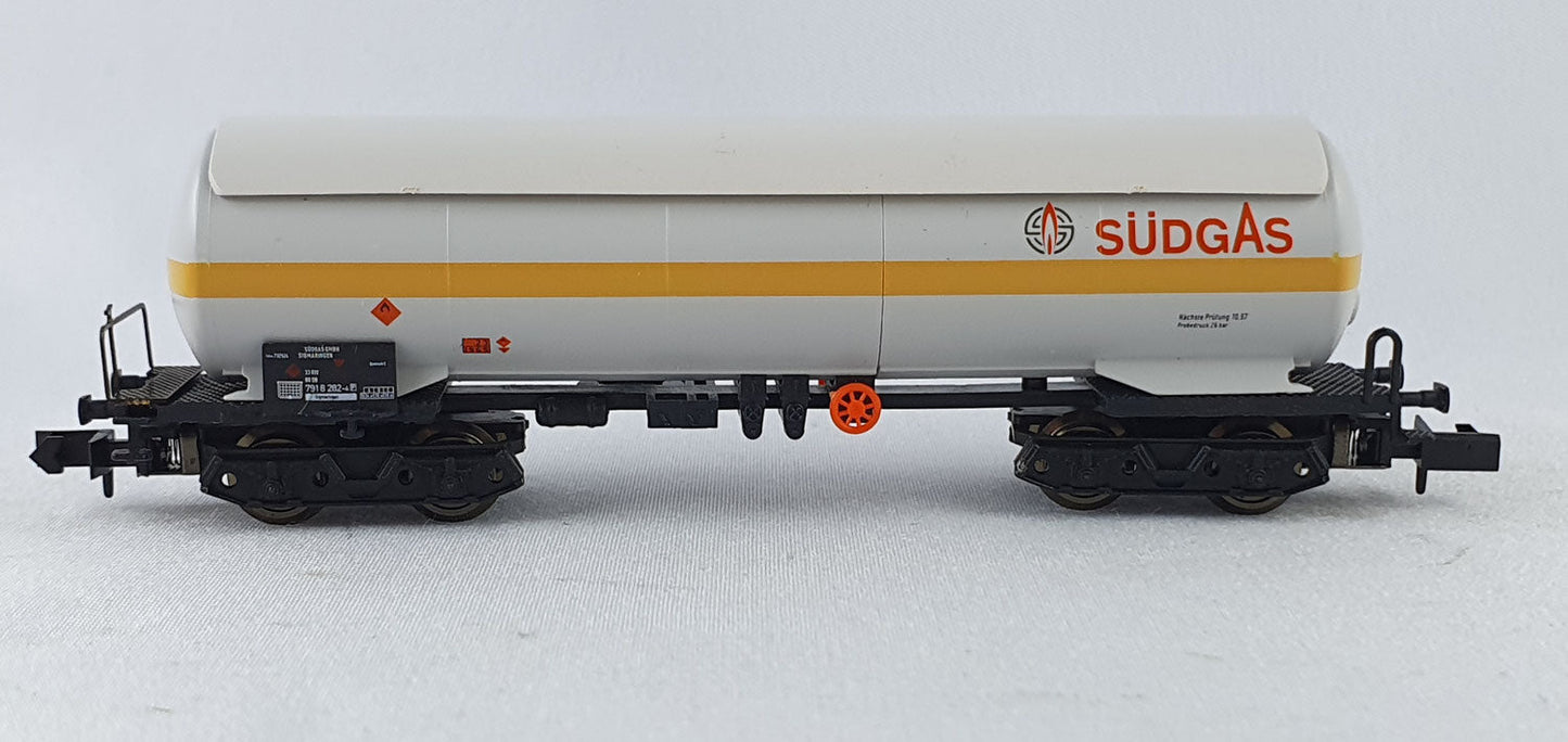 Arnold 4394 DB Kesselwagen mit Schutzdach "Südgas" OVP (CWG8)