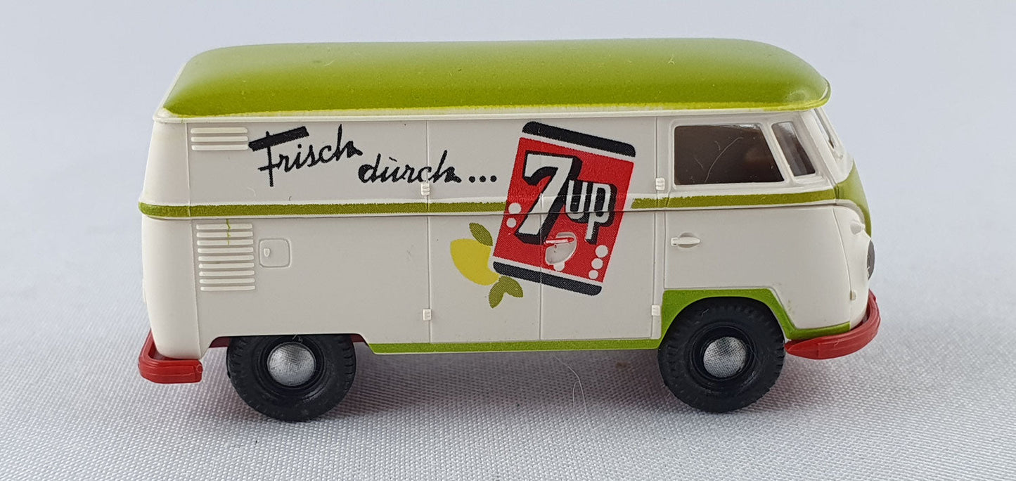 Brekina 195 VW T1 "Frisch durch 7Up" (Bre195)
