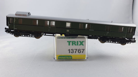 Minitrix 13767 DB Reisezug Packwagen grün OVP (DP217)