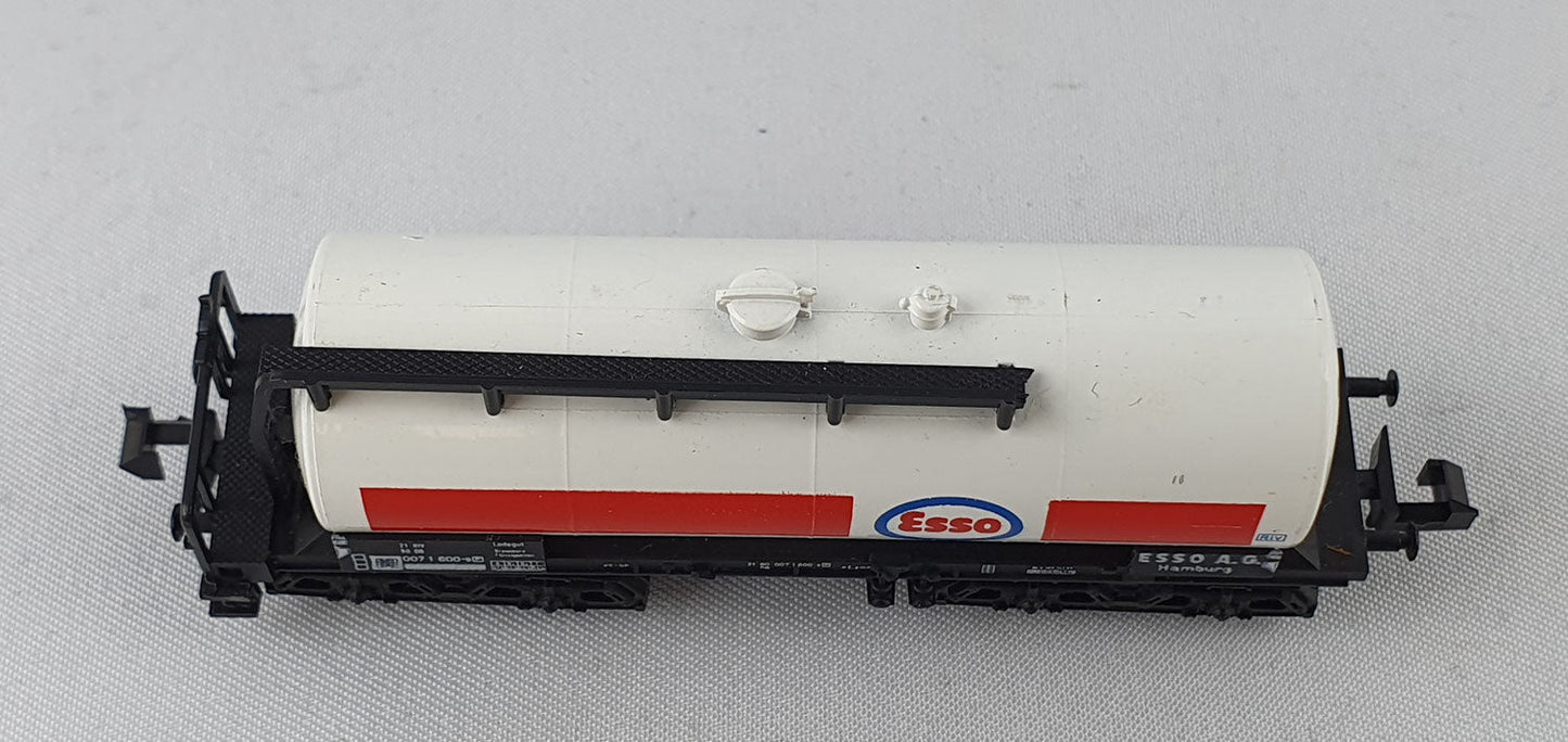 Minitrix 51 3552 00 DB Kesselwagen "Esso" 4-achsig OVP (DG297)