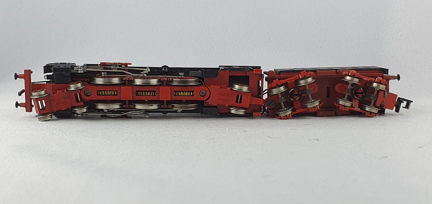 Arnold 2540 DB BR18 Schlepptenderlok (DL184)