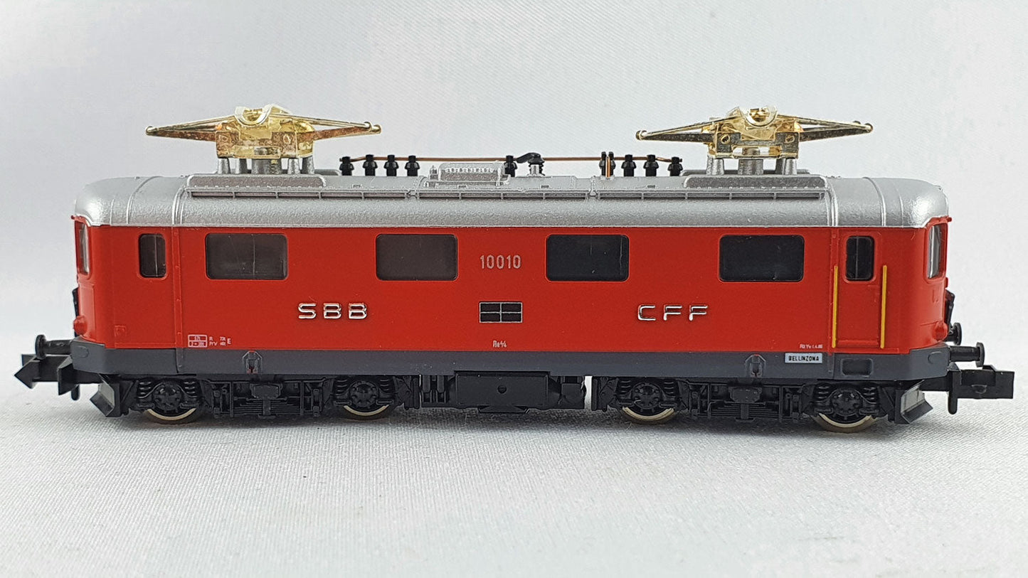 Hobbytrain 11013 SBB Re 4/4 rot OVP E-Lok (ML4)