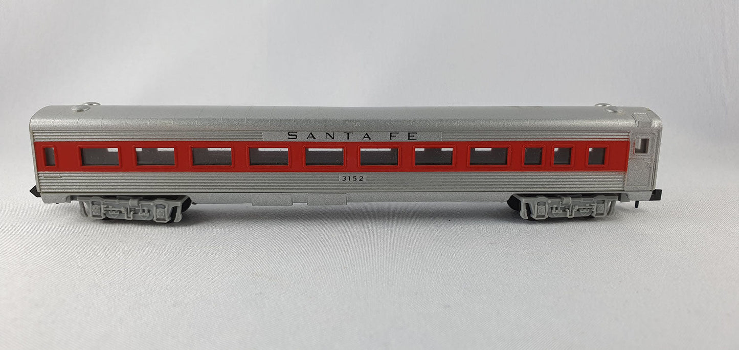 Minitrix 51 3032 00 SF Passenger Car (DP474)