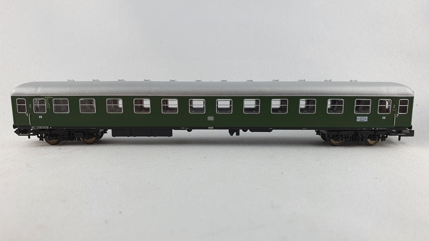 Minitrix 13371 DB Schnellzugwagen 2. Kl. (DP176)