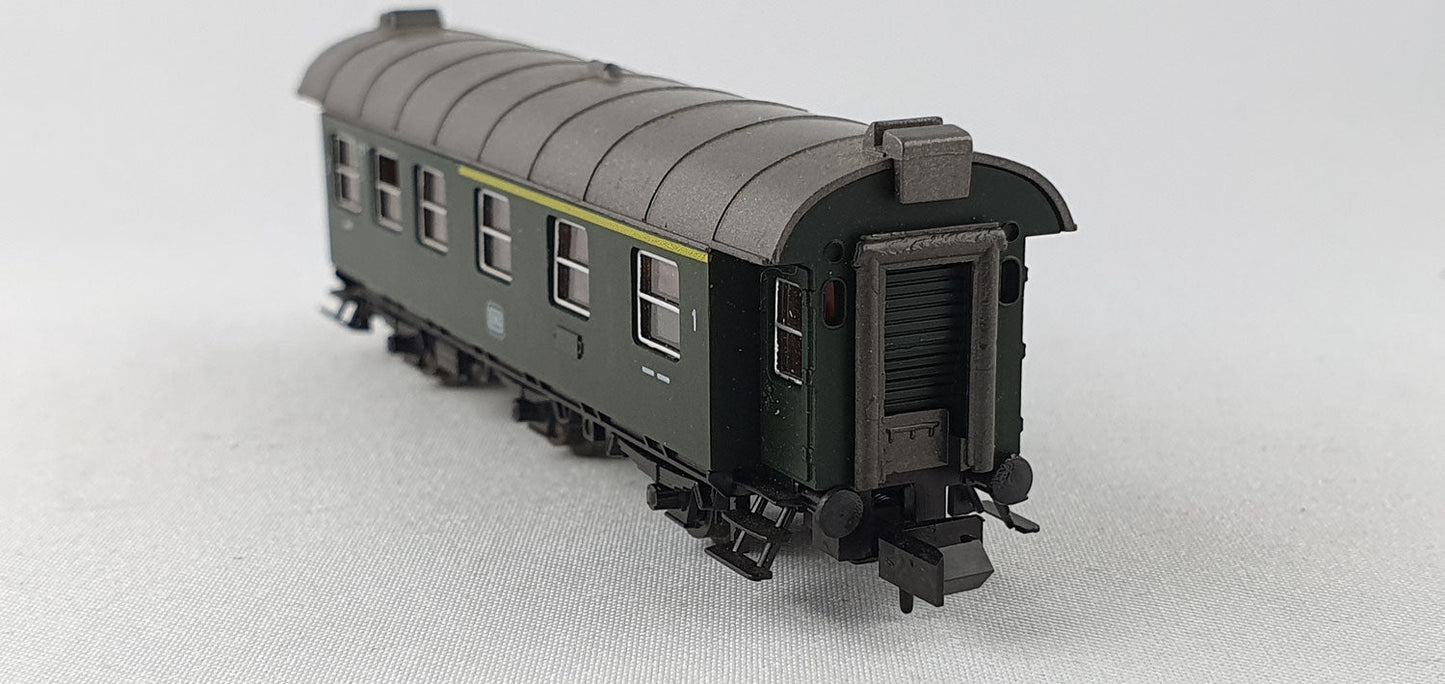 Roco 2251S DB Umbauwagen 1./2. Kl 3-achsig (DP526)