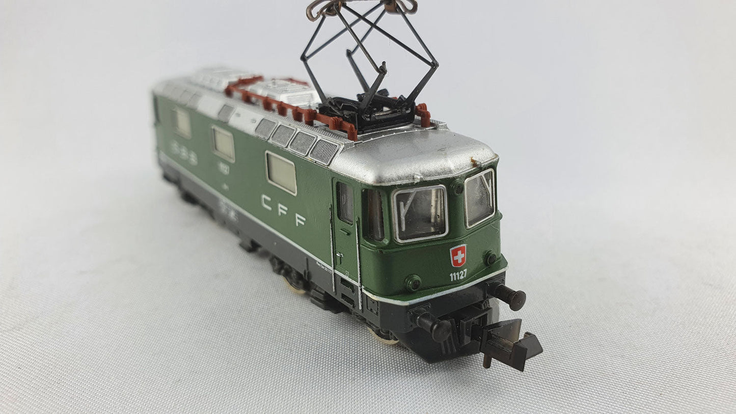 Minitrix 51 2171 00 SBB Re 4/4 mit 1 Pantograph OVP EMS E-Lok (WL7)