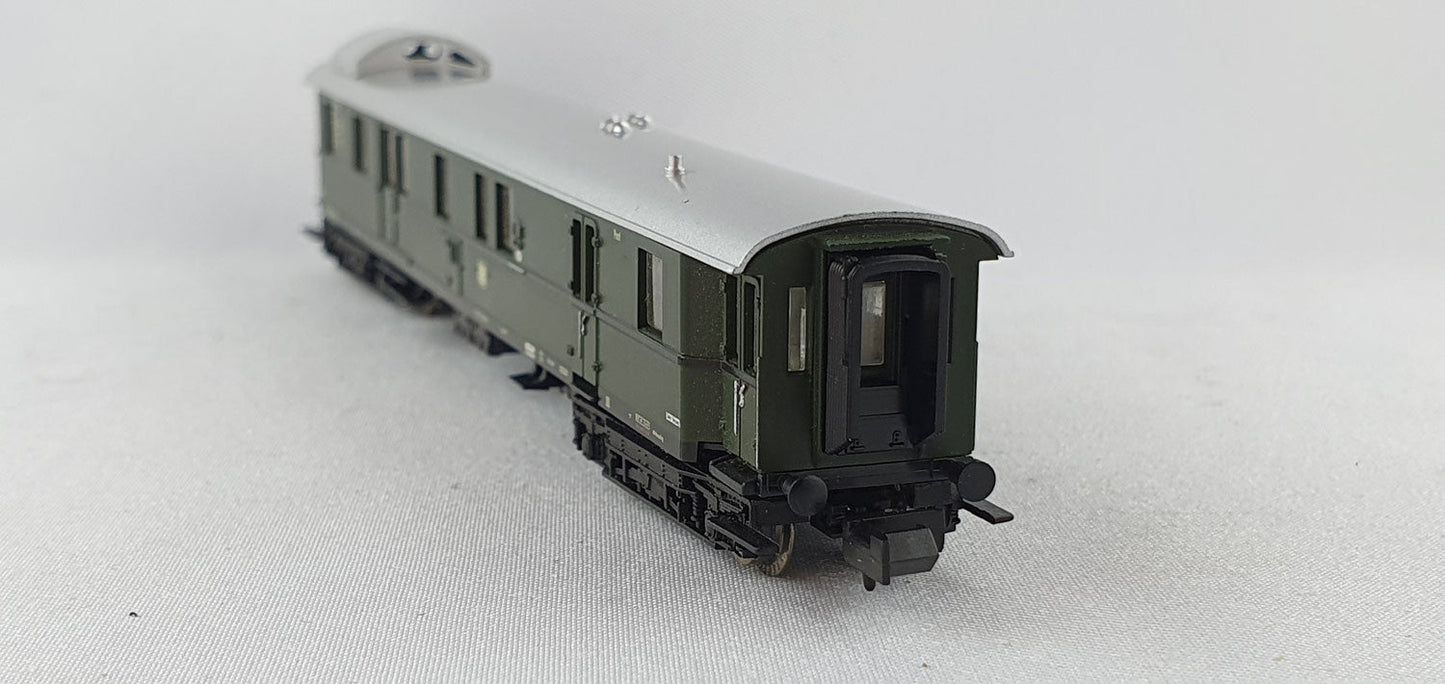 Minitrix 13308 DB Gepäckwagen (DP241)