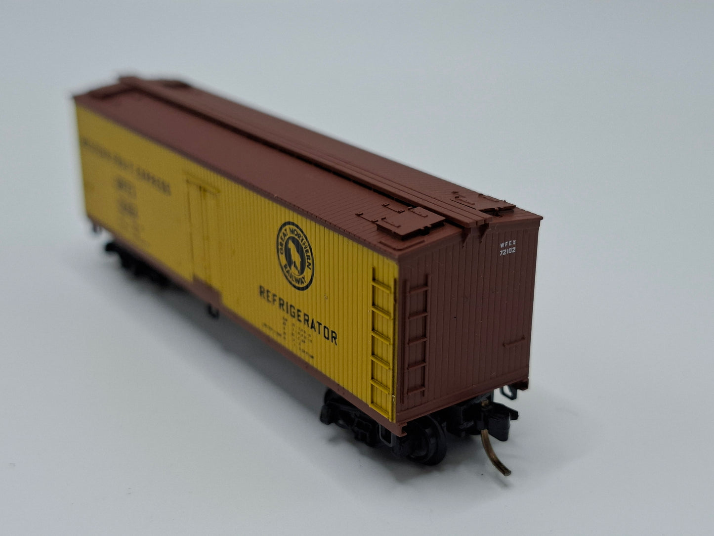 Micro Trains 47330 WFEX Kühlwagen Holz 40 Fuss OVP (E US114)