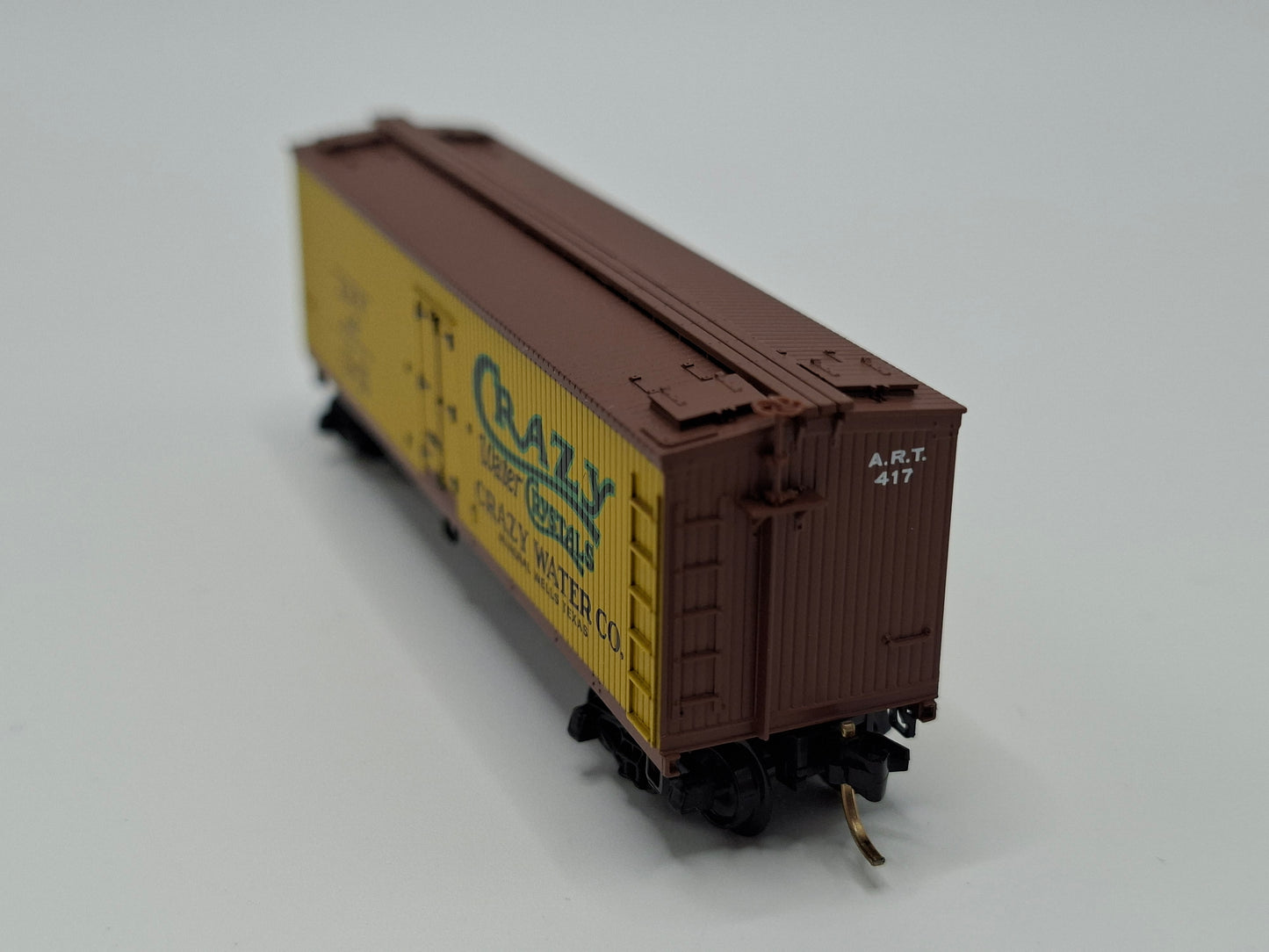 Micro Trains 49230 ART Kühlwagen "Crazy Water Crystals" 40 Fuss OVP (E US39)