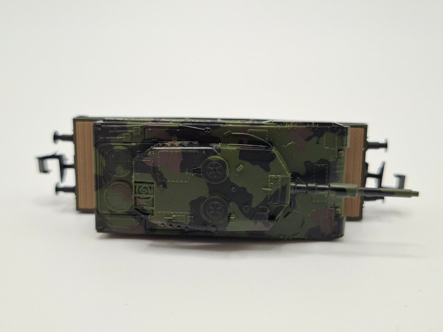 Roco 901 DB véhicule de transport de marchandises lourd avec char de combat principal Leopard (camouflage) emballage d'origine (MGN17)