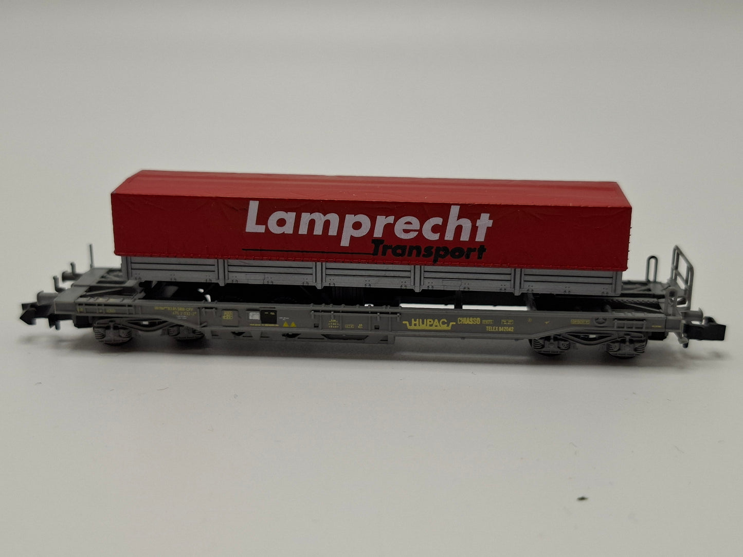 Staiber / Roco 25148-2 Hupac Pocket Wagon, with "Lamprecht Transport" trailer (MGN13)
