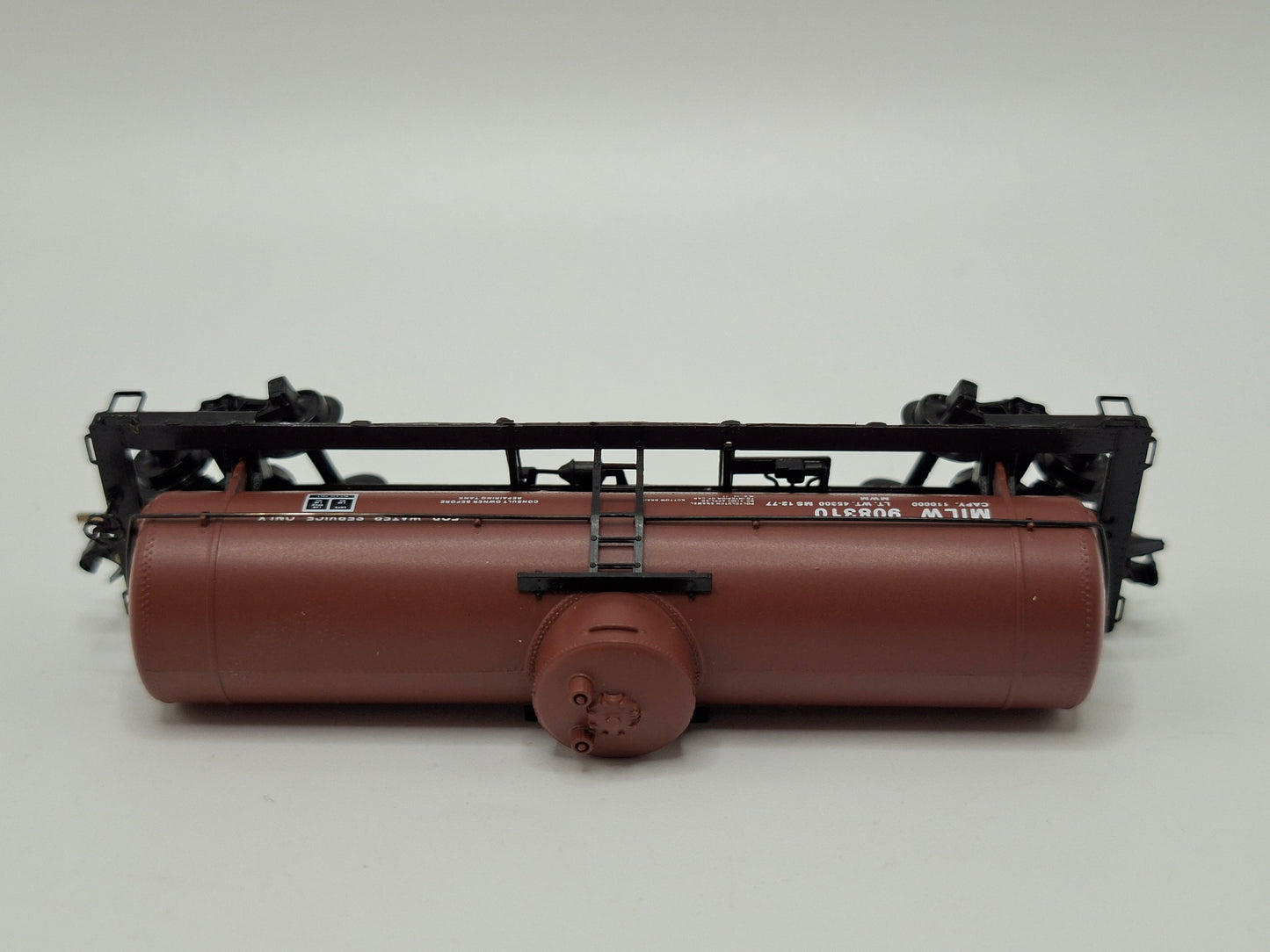 Micro Trains 65280 MILW Kesselwagen 39 Fuss OVP (E US157)
