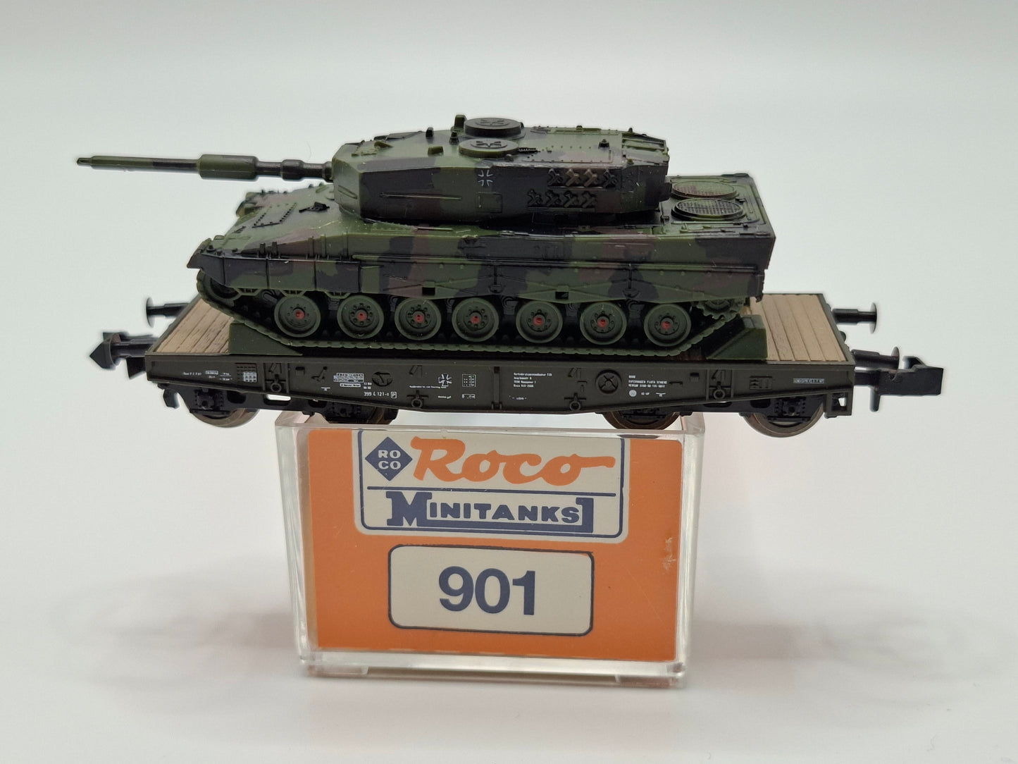 Roco 901 DB véhicule de transport de marchandises lourd avec char de combat principal Leopard (camouflage) emballage d'origine (MGN17)