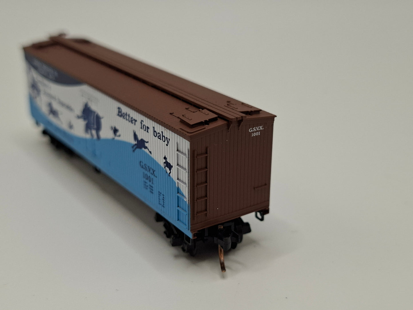 Micro Trains 49330 GSVX Kühlwagen Holz 40 Fuss "Better for baby" OVP (E US93)