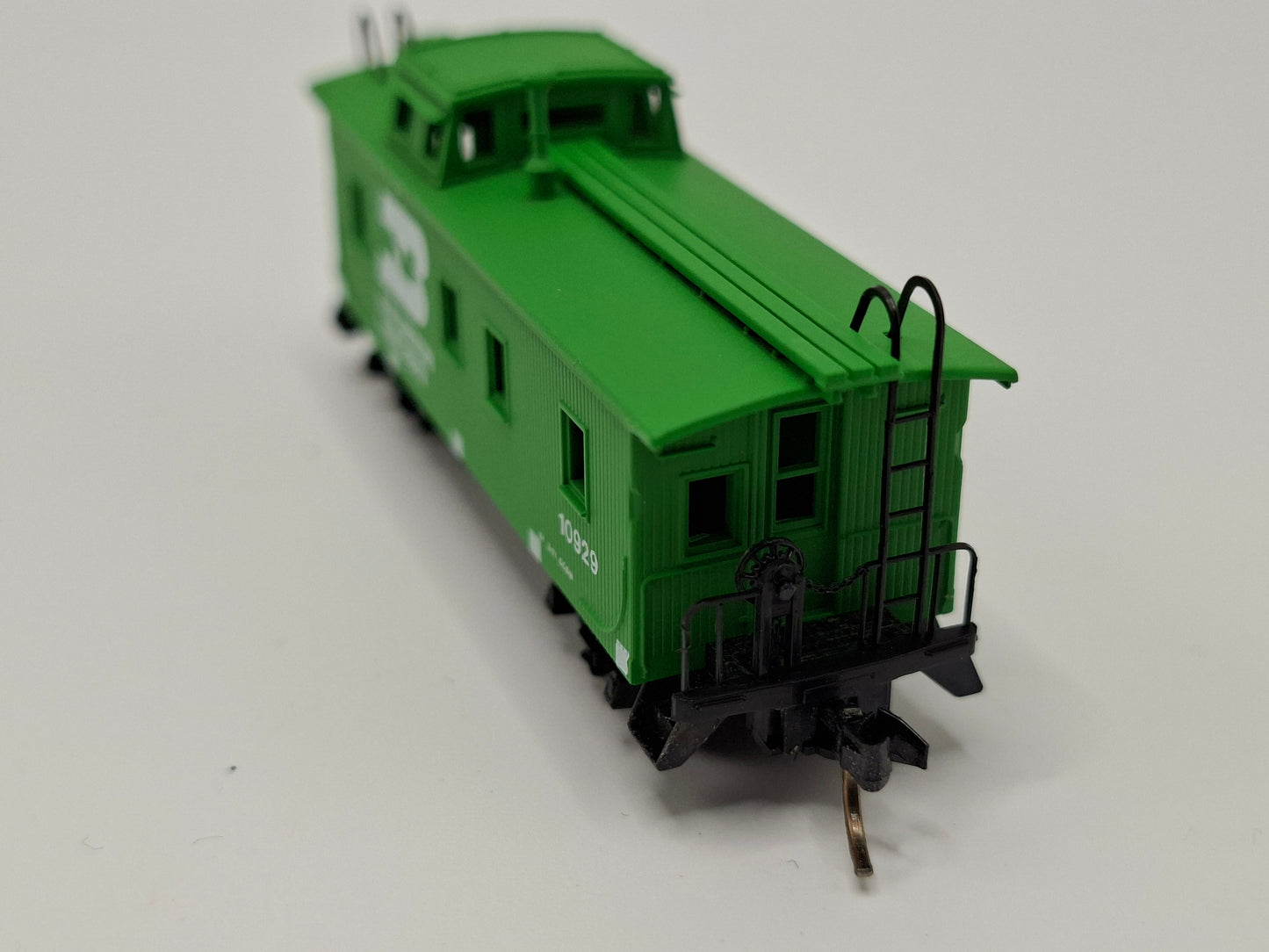 Micro Trains 50050 BN Caboose OVP (E US23)