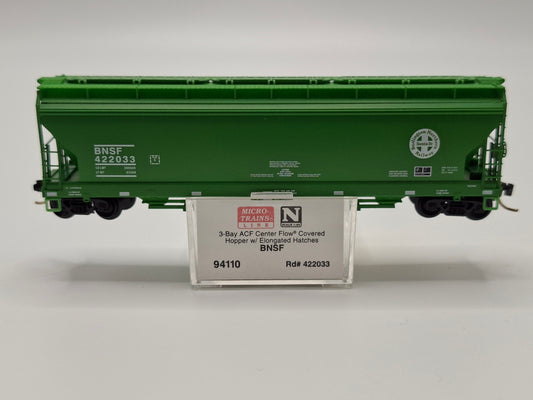 Micro Trains 94110 BNSF gedeckter Güterwagen OVP (E US121)