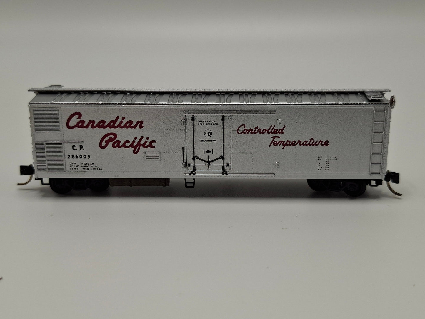 Micro Trains 69030 CP Kühlwagen Stahl 51 Fuss OVP (E US48)